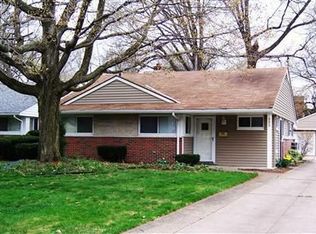532 Bayfair Dr, Bay Village, OH