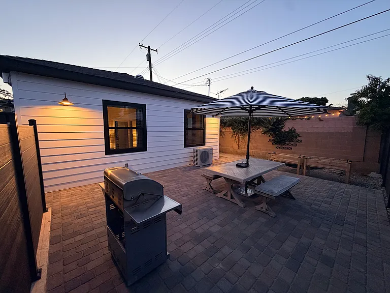 993 N Laurel Dr — Photo 4