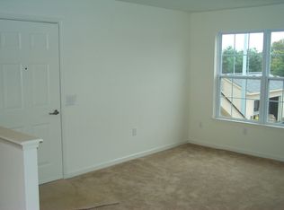 58 Sequoia Dr, Berlin, NJ 08009