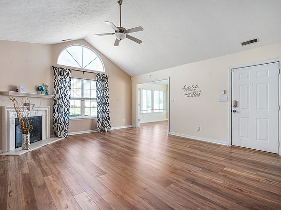 4th image of 11640 Winding Wood Dr