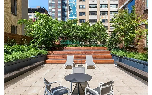 Rented by Douglas Elliman | media 15