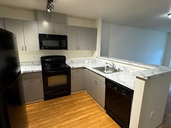 3rd image of 108 Dexter Ave N #409