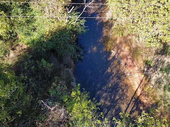 5th image of 114 Hooper Rd
