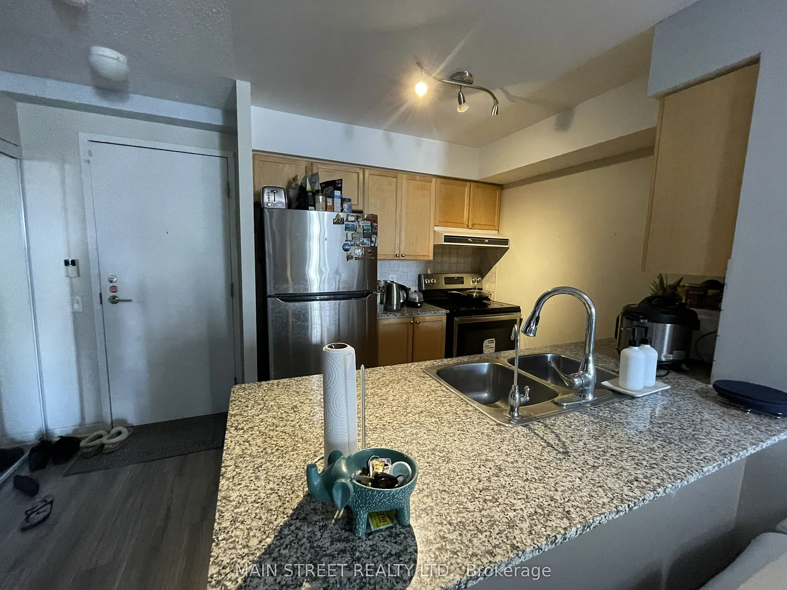 2 bed, $2,300 — Photo 2