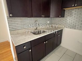 6830 N Sheridan Rd APT 363, Chicago, IL 60626