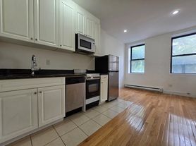 439 W 47th St, New York, NY