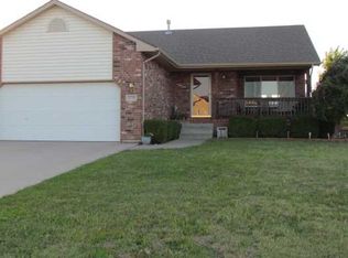 2725 N Bristol Ct, Augusta, KS 67010