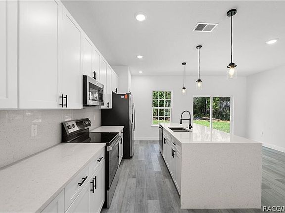 2nd image of 6097 N Darlington Dr