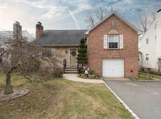 396 Whitewood Rd, Union, NJ 07083