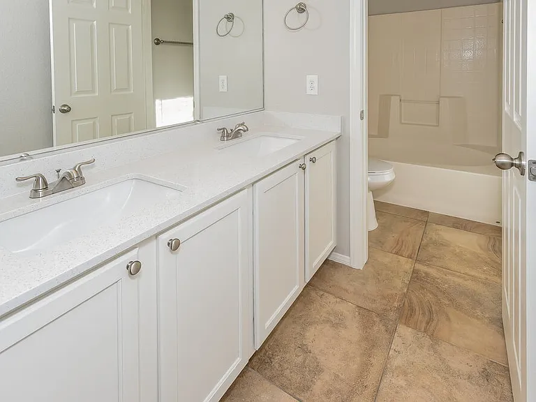 6517 Coffeeville Creek Dr — Photo 10