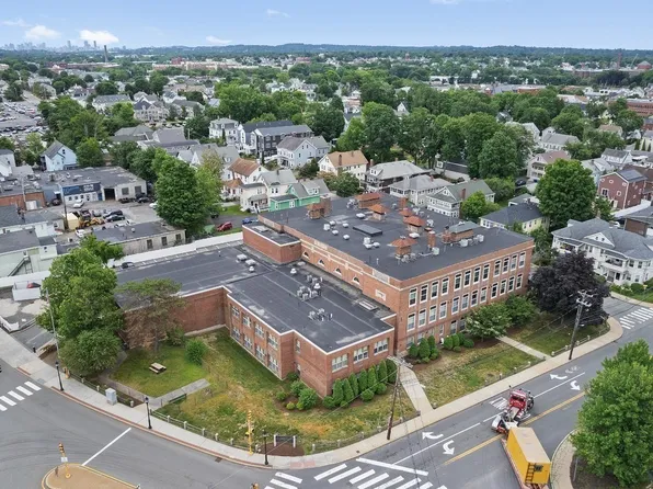 948 Main St #105, Waltham, MA 02453