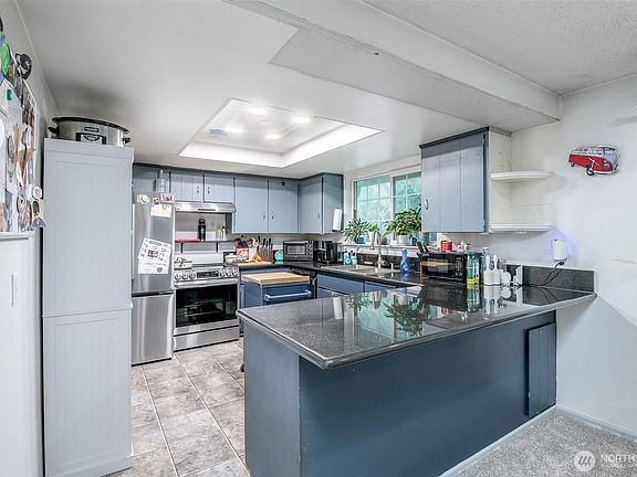 4th image of 4028 107th Avenue SW