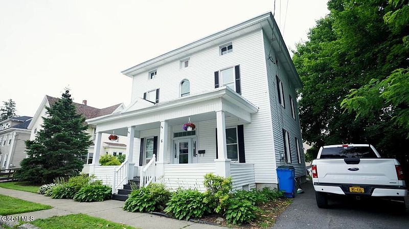 2nd image of 6 E Montgomery Street