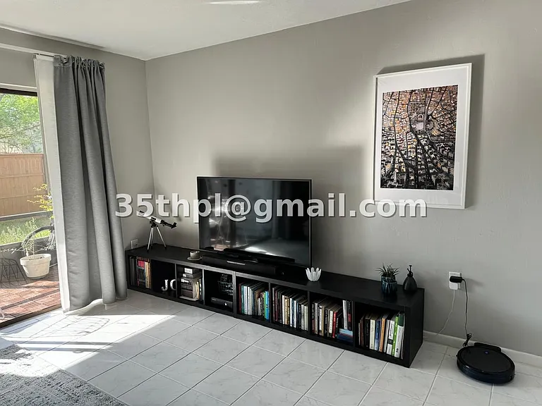 2635 SW 35th Pl — Photo 17
