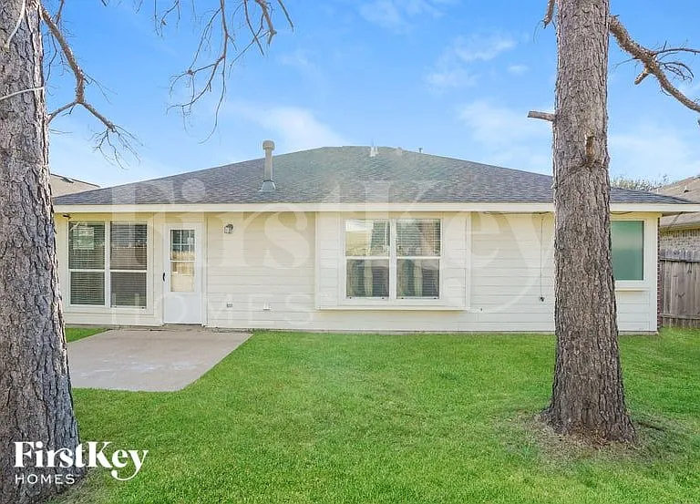 3310 Rainport Dr — Photo 14