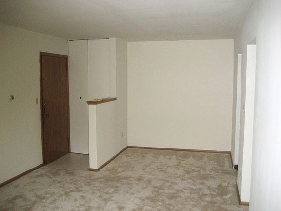 3rd image of 1545 Adrian St APT 5