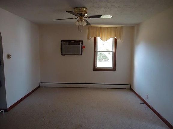 4th image of 307 S State Road 3