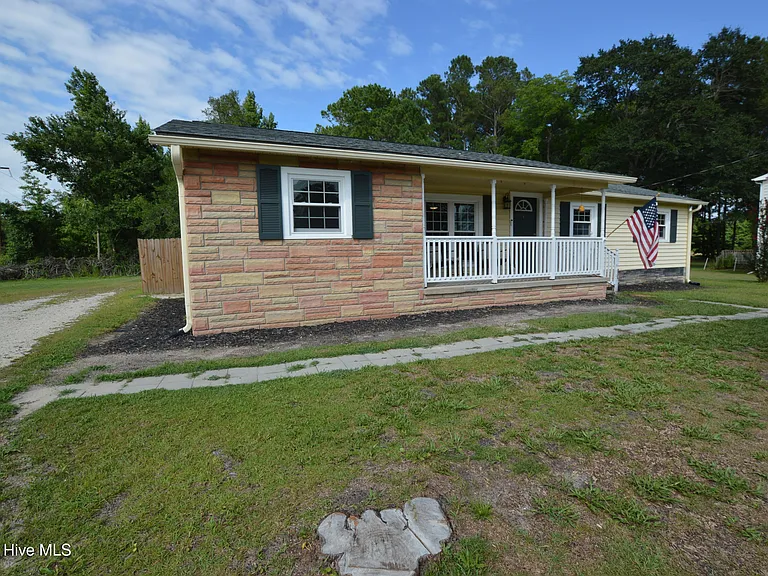 1160 Onslow Pines Rd — Photo 16