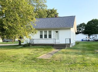 102 W 13th St, Tilton, IL 61833