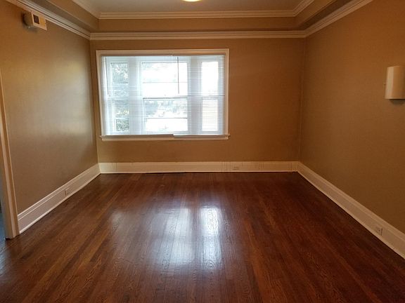 2nd image of 4915 Dodge St APT 2