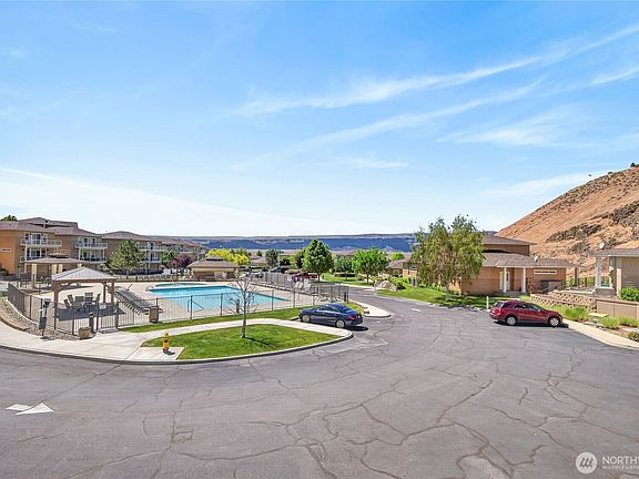 3rd image of 9349 NW Canyon Drive