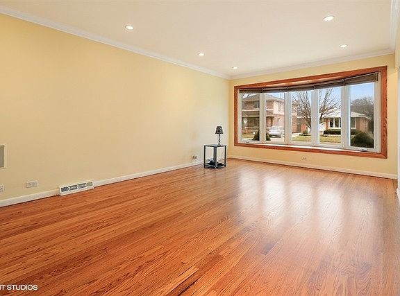 2nd image of 8224 W Agatite Ave