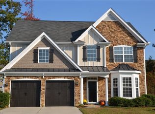 2463 Alderbrook Dr, High Point, NC 27265