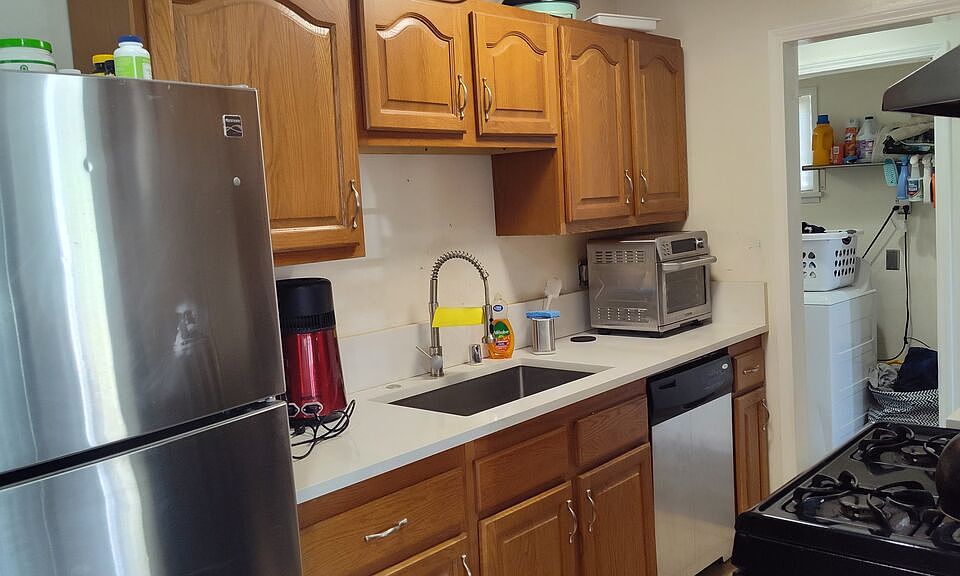 2nd image of 9315 Clovis Ave