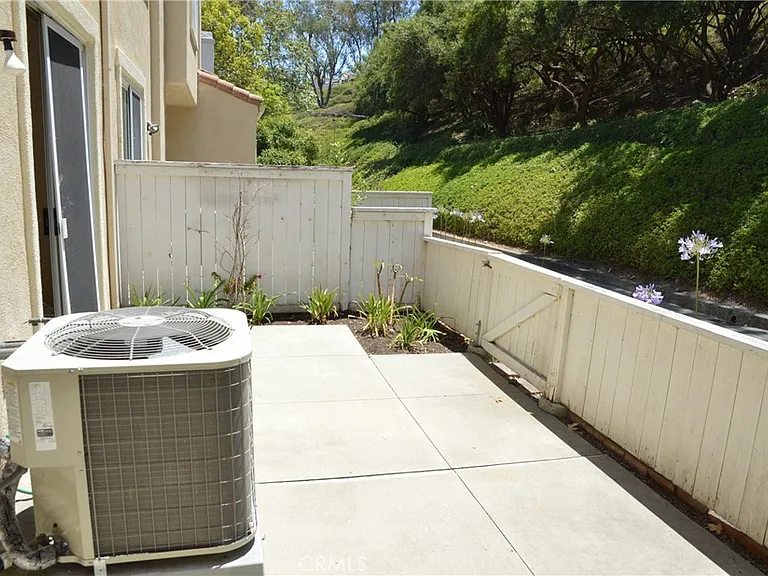 227 Chandon — Photo 13