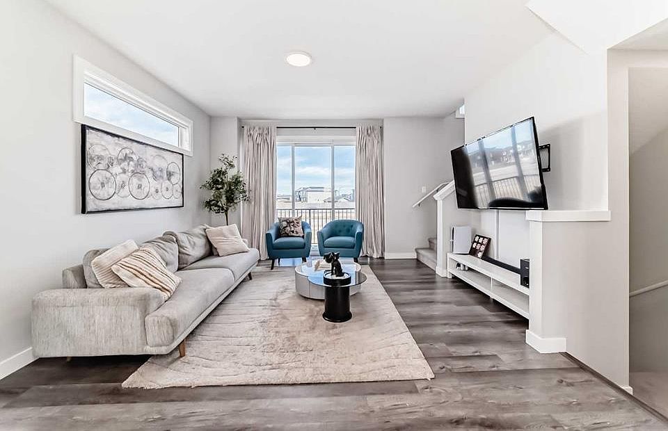 1st image of 413 E Skyview Ranch Cir NE