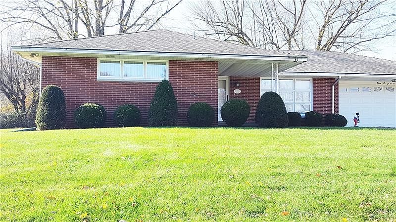 1st image of 218 Edgewood Dr