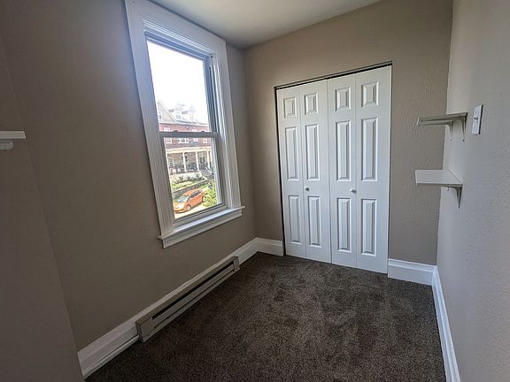 Bonus Room / Office