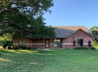970 County Road 1380, Alvord, TX 76225