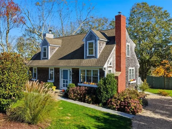 128 Maple Ave, Little Compton, RI 02837