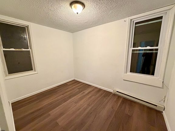 5th image of 37 N Massachusetts Ave #1