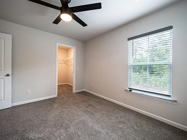 1830 Lacebark Dr — Photo 41