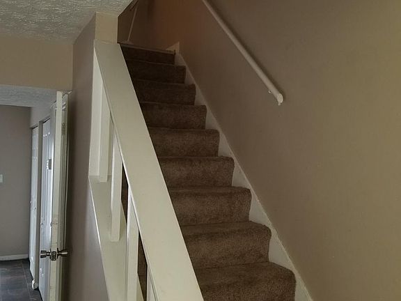 3rd image of 213 Donalynn Dr APT C