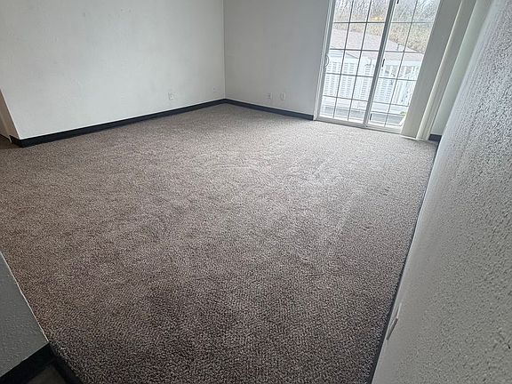 3rd image of 1106 Marshall Ave #1102-10A