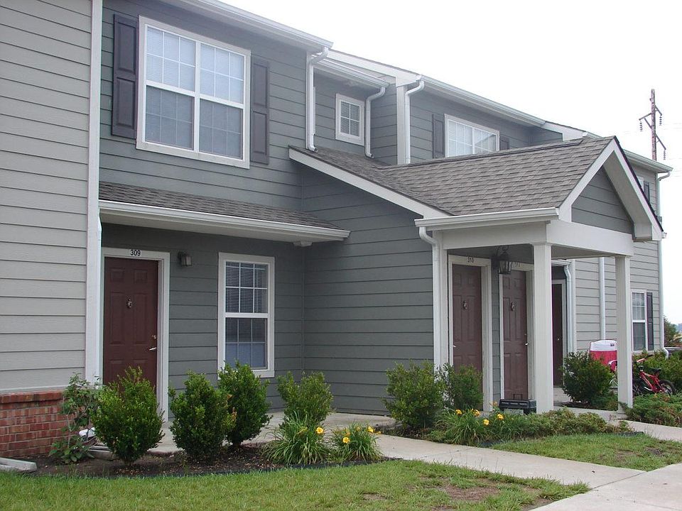 Brookfield 1240 E Ford St Valley Center KS Zillow