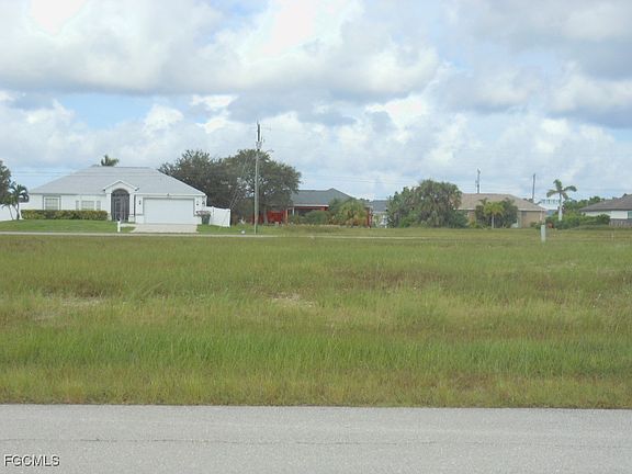 3rd image of 2830 NW 7th Pl