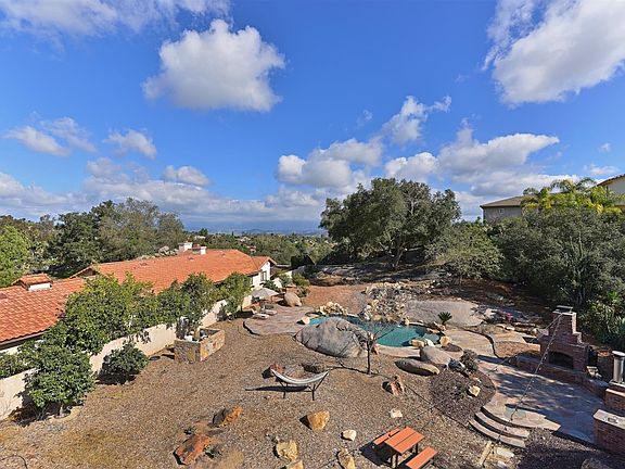 3rd image of 9534 Sage Hill Way