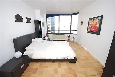 Rented by Luxury Habitat