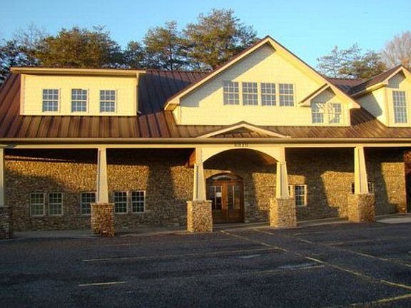 2nd image of 6810 W Us Highway 421