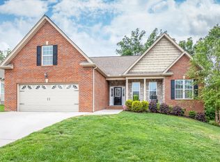 7652 Duskview Ct, Ooltewah, TN 37363
