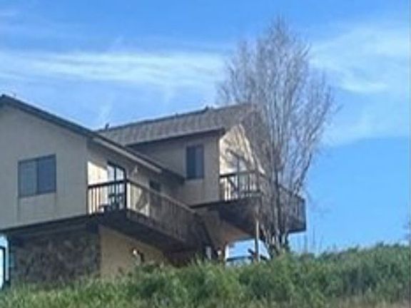 2nd image of 23980 Woodford Tehachapi Rd #R