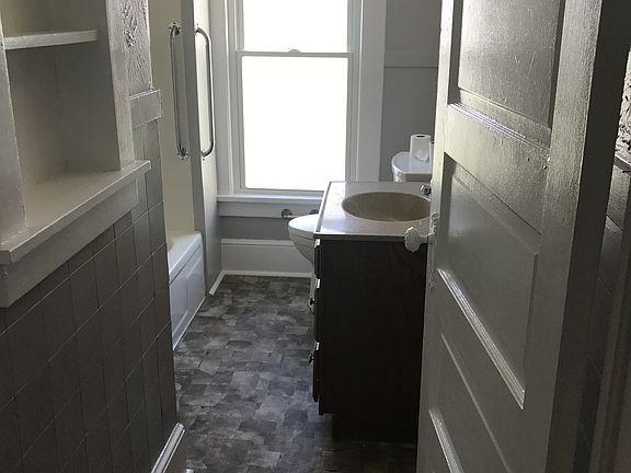 1st Floor Bathroom
