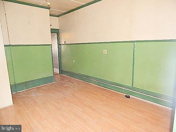 5th image of 330 W South St