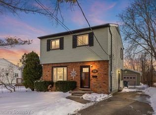 2701 Columbia Rd, Berkley, MI 48072