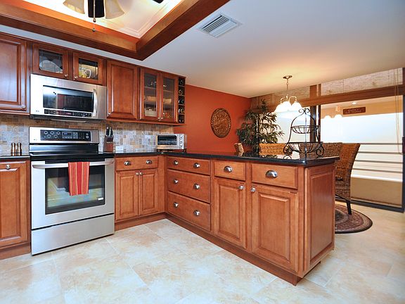 5th image of 6250 Kipps Colony Ct #204