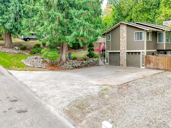 1918 9th Street SE, Puyallup, WA 98372